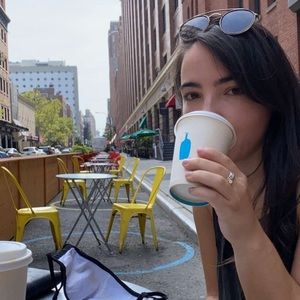 Meet your Posher, Elana